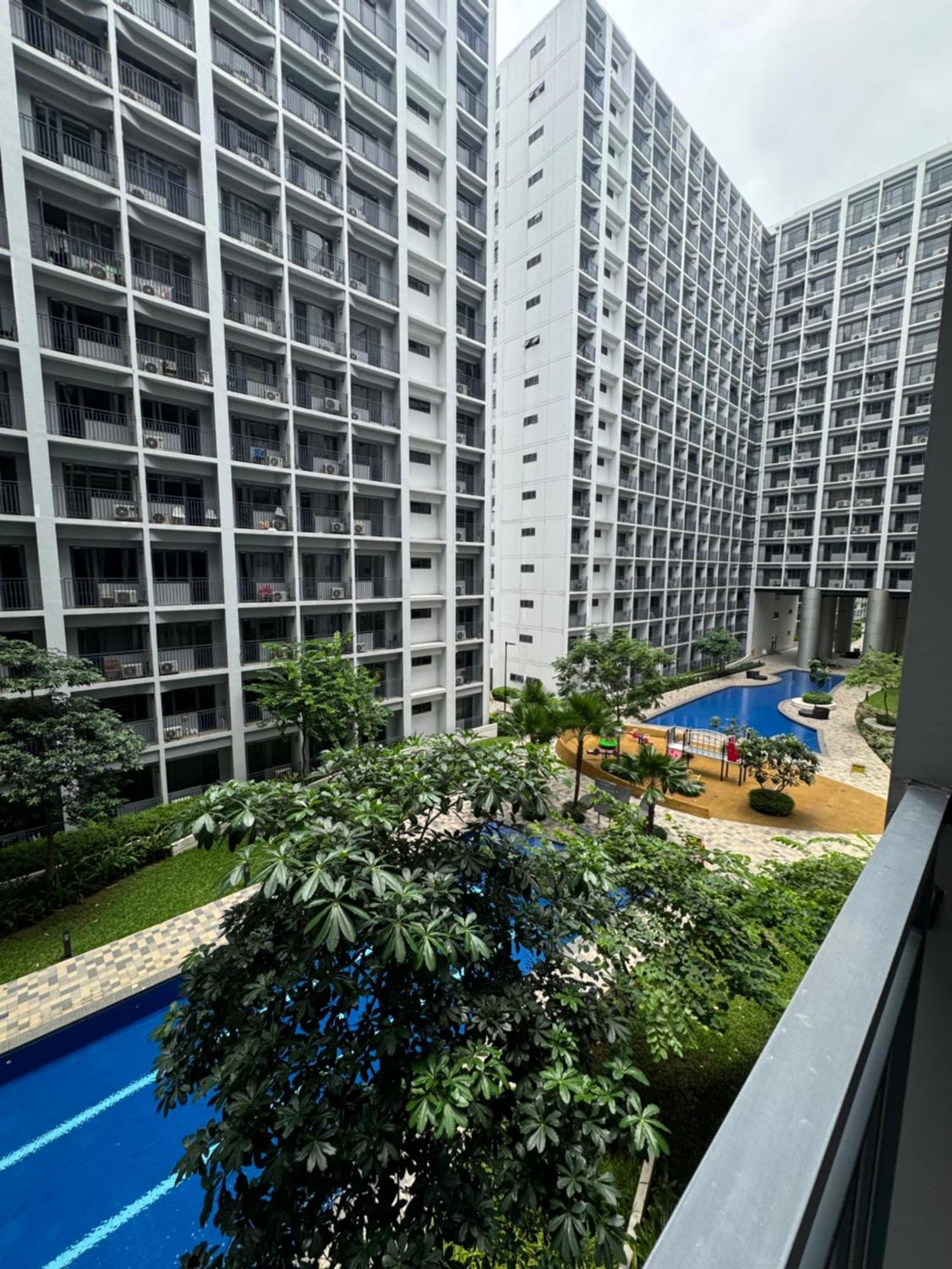 Katkat Shore 2 Staycation Apartment