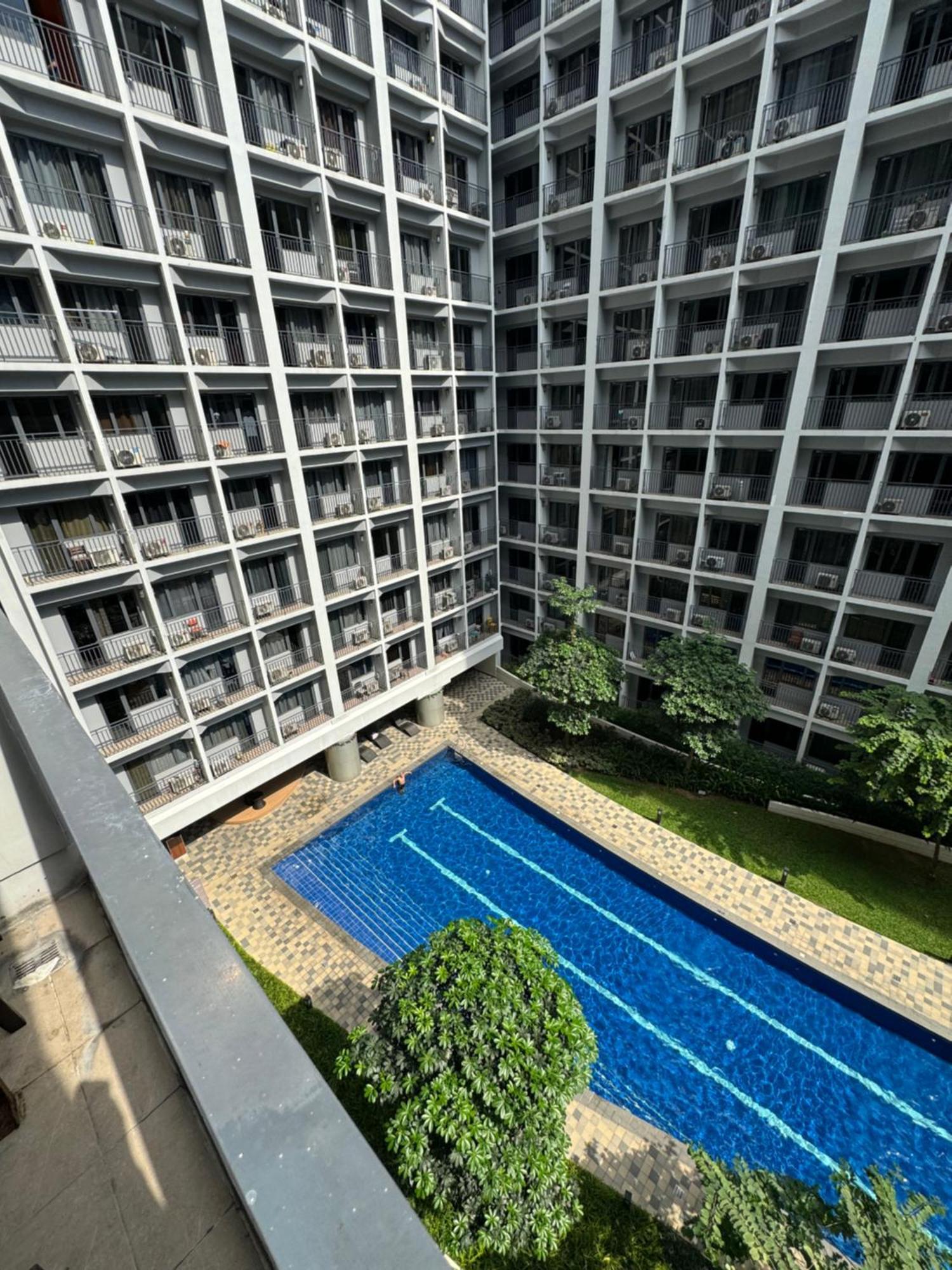 Apartment Katkat Shore 2 Staycation Manila