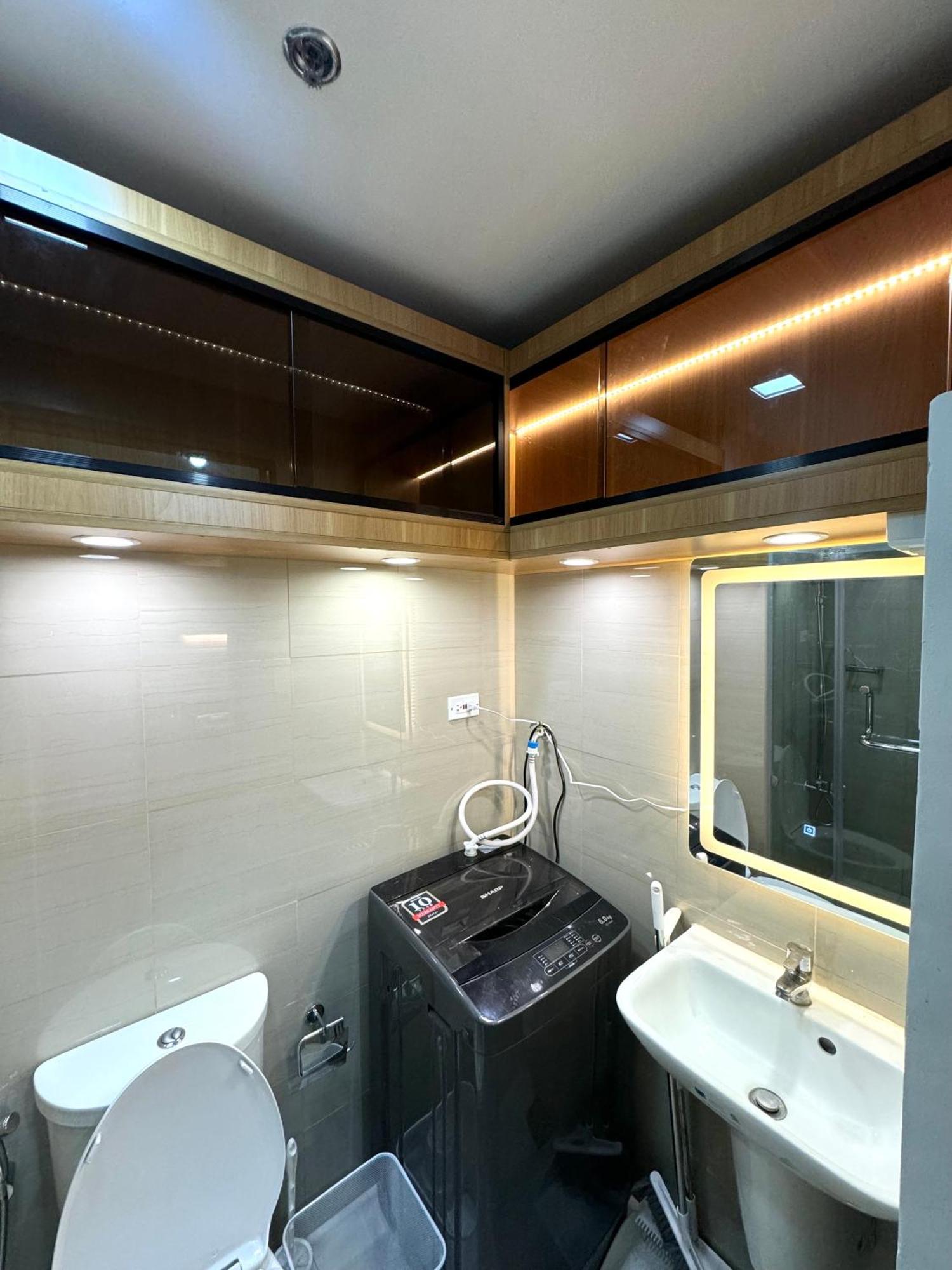 Katkat Shore 2 Staycation Apartment *