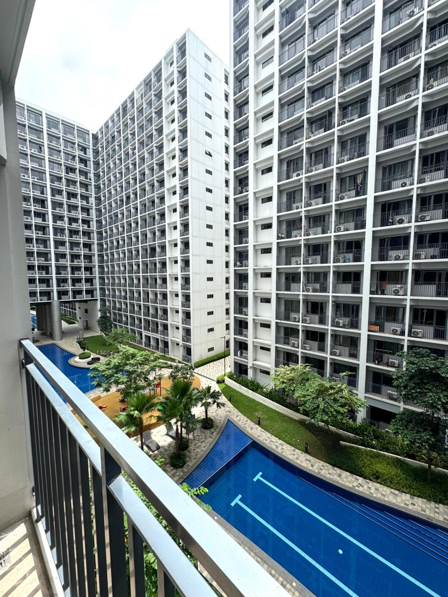 Apartment Katkat Shore 2 Staycation Manila